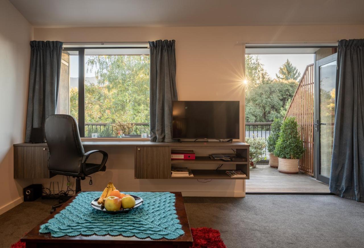 Private And Peaceful Studio Apartment Wanaka Bagian luar foto